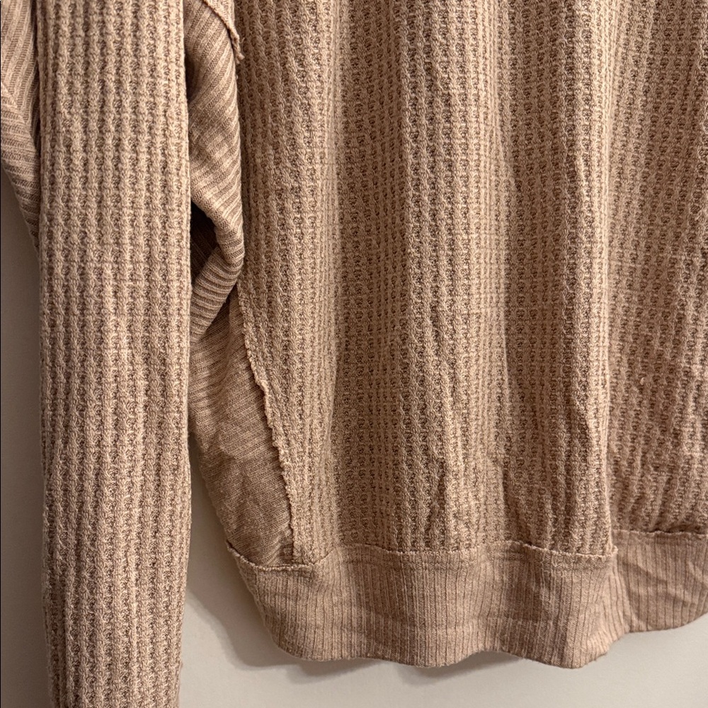 FP We The Free Size XS Tan Santa Clara Textured Thermal Long Sleeve V-Neck Top - Picture 13 of 14